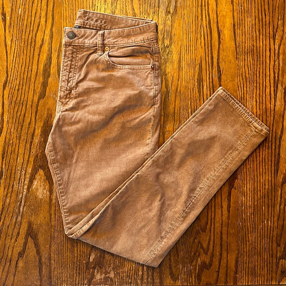 American Eagle Men’s corduroy pants size 34x34 , tan
